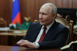 91012_russia_putin_4_43_ 640x420.jpg