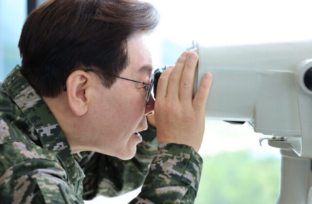 91027_koreas_tensions_2957_ 640x420.jpg
