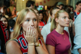 91046_new_york_wcup_soccer_reaction_7_459 640x420.jpg