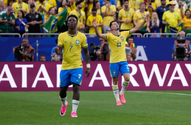 91143_japan_brazil_wcup_soccer_43253 640x420.jpg
