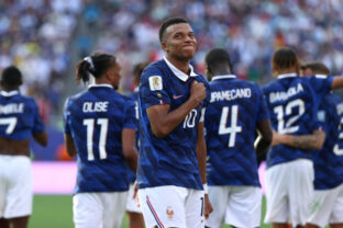 91279_sweden_france_wcup_soccer__3684 640x420.jpg