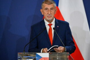 91309_hungary_politics_23654 640x420.jpg
