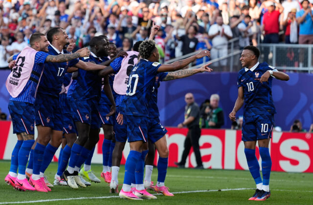 91599_paraguay_france_wcup_soccer__131 640x420.jpg