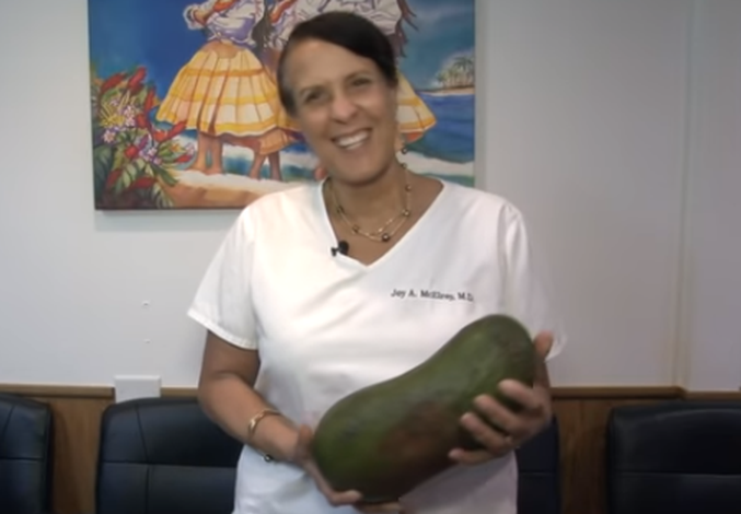 Pestovateľský rekord: Na Havaji sa urodili avokáda veľké ako novorodenci