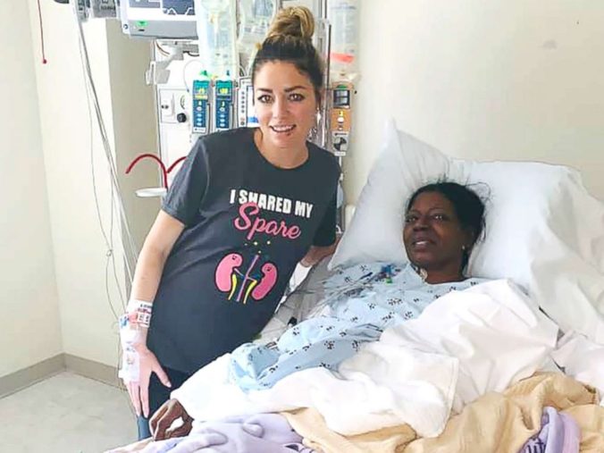 Mamička dvoch detí darovala obličku inej mame, čakajúcej na transplantáciu 8 rokov