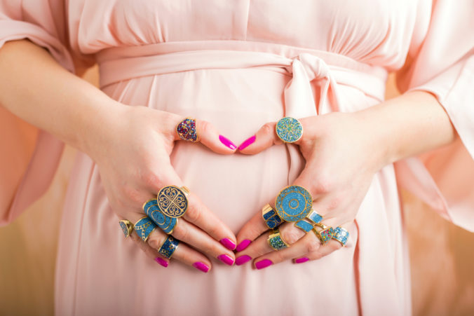Čo majú spoločné šperky a tehotenstvo