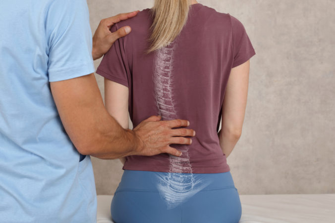Vyhnite sa týmto bežným činnostiam, ktoré môžu poškodzovať chrbticu