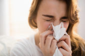 Žena je alergická skoro na všetko, vrátane svojho manžela