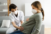 Koronavírus v tehotenstve? Čo všetko predstavuje pre tehotnú ženu