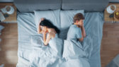 Spálňový rozvod? Oddelené spanie môže zlepšiť váš vzťah aj sex!