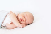Spánok dojčiat: 0 – 3 mesiace