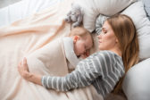 Spoločné spanie dojčiat s rodičmi