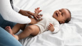 11 tipov, ako uľaviť bábätku od bolesti bruška