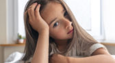 Úzkosť u detí: Príznaky, príčiny a rodičovská podpora