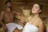 Lepší spánok aj žiarivejšia pleť. To sú úžasné benefity saunovania!