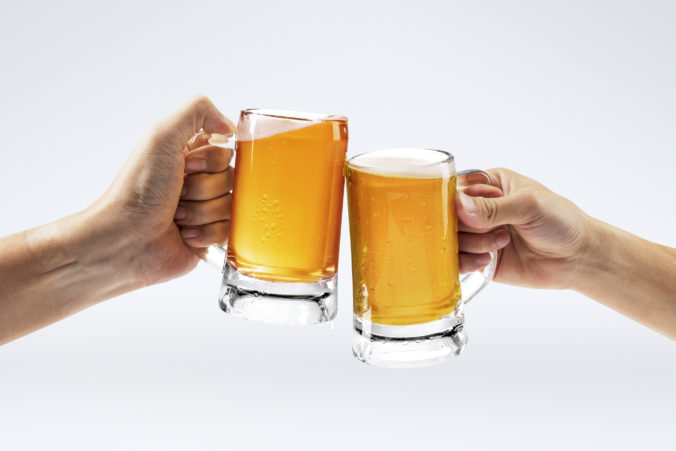Je dobré dať si každý deň jedno pivo? A čo sa stane s vašim telom, keď budete pravidelne popíjať pivo?