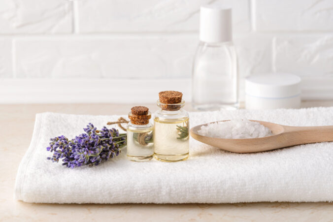 Voňavá kúpeľňa bez chémie: Stačia vám len dve bežné ingrediencie z kuchyne!
