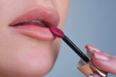 Pery, ktoré nemajú hranice: Rozmazaný efekt je beauty revolúcia roka 2025!