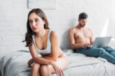 Bez sexu a porna mesiac: skutočný reštart tela, alebo moderný klam?