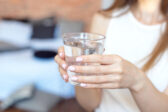 12 znakov, že vaše telo potrebuje viac vody
