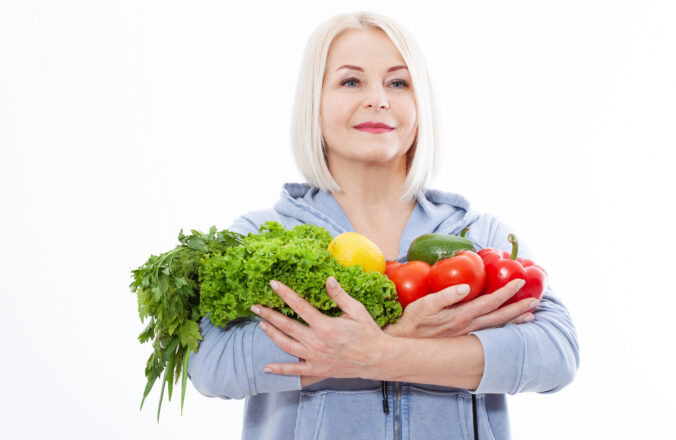 Správny jedálniček v období menopauzy dokáže zmierniť jej príznaky