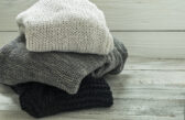 Ako sa starať o vlnené oblečenie: aby sa svetre, čiapky a šály nezrazili ani nezničili