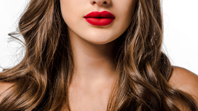 Kaderníci o nej hovoria ako o malej senzácii: teplý odtieň, ktorý rozjasní tvár a uberie roky