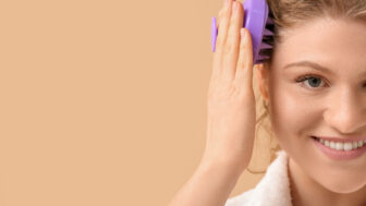 Tajomstvo krásnych vlasov, ktoré väčšina ľudí prehliada: Tento krok zmení vašu hrivu od korienkov