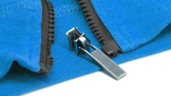 Keď zips zlyhá: jednoduchý spôsob, ako ho dostať späť do formy