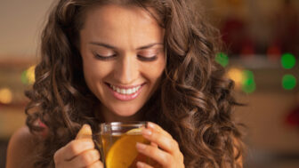 Keď trávenie protestuje: domáce riešenia, ktoré môžu pomôcť