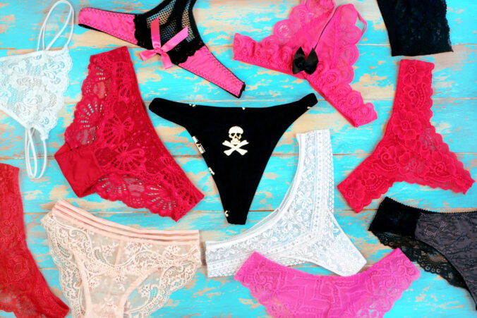 Prečo majú dámske nohavičky skryté vrecko? Dôvod vás prekvapí