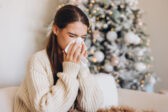 Ako nepreležať Vianoce s chrípkou: Čomu sa vyhnúť a prečo nie je múdre „to len prechodiť“