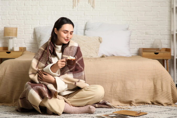 Zahrejte sa zvnútra: malé rituály, ktoré uľavia zimomravým