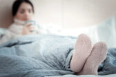 Octové ponožky: starý trik proti horúčke