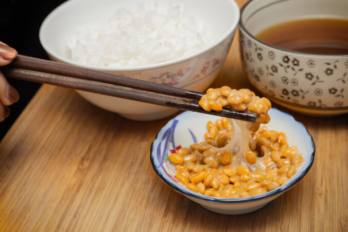 Natto – tradičná japonská pochúťka, ktorú ženy po päťdesiatke považujú za elixír zdravia
