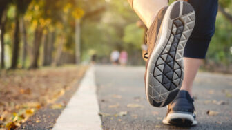 Aj obyčajná chôdza pomáha spaľovať kalórie