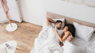 Malý večerný zvyk, ktorý môže rozhodnúť o budúcnosti vzťahu