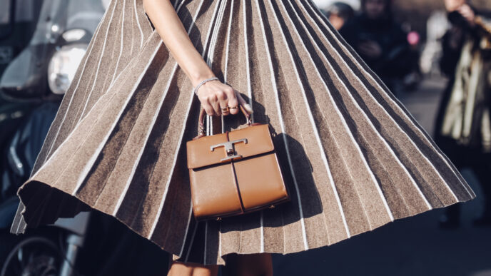 Jar 2026: Tri typy sukní, ktoré oživia mestské ulice a sedia každej postave