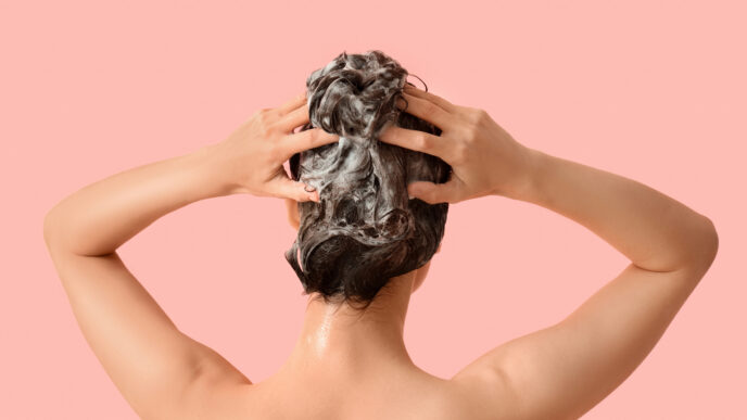 Vlasy volajú po umytí? Týchto 5 príznakov vám napovie, že dnes už netreba čakať
