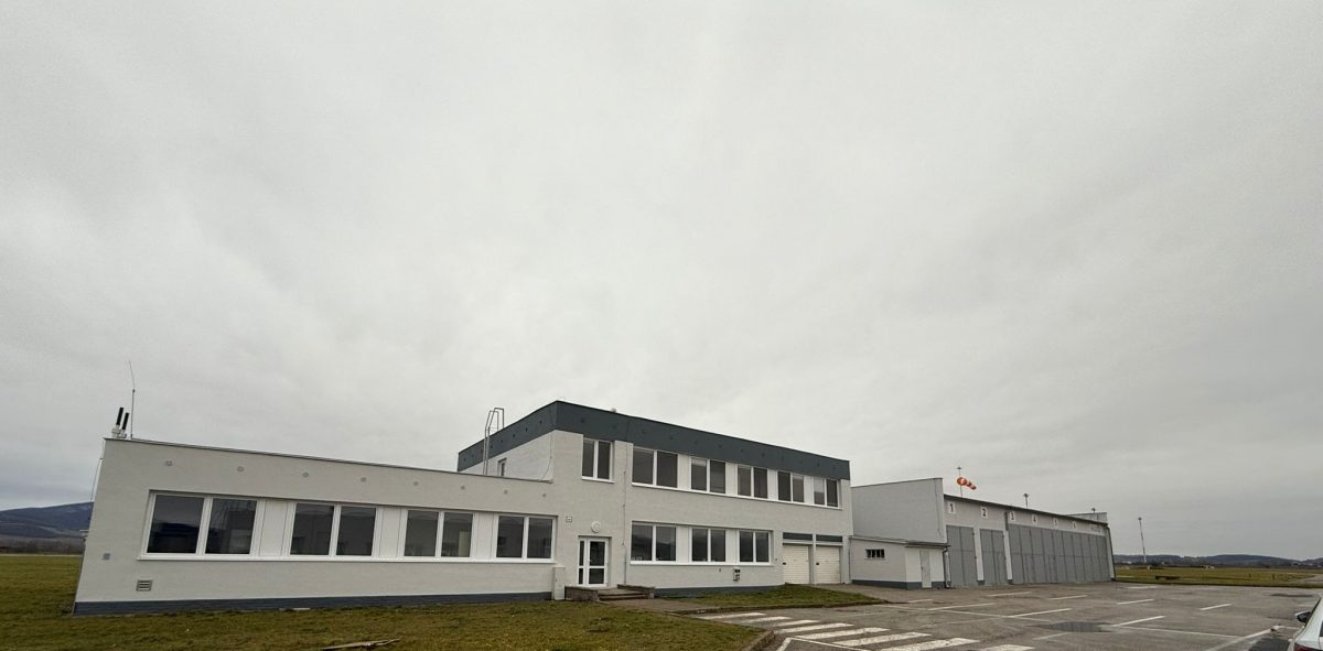 Budova na letisku v Trenčíne